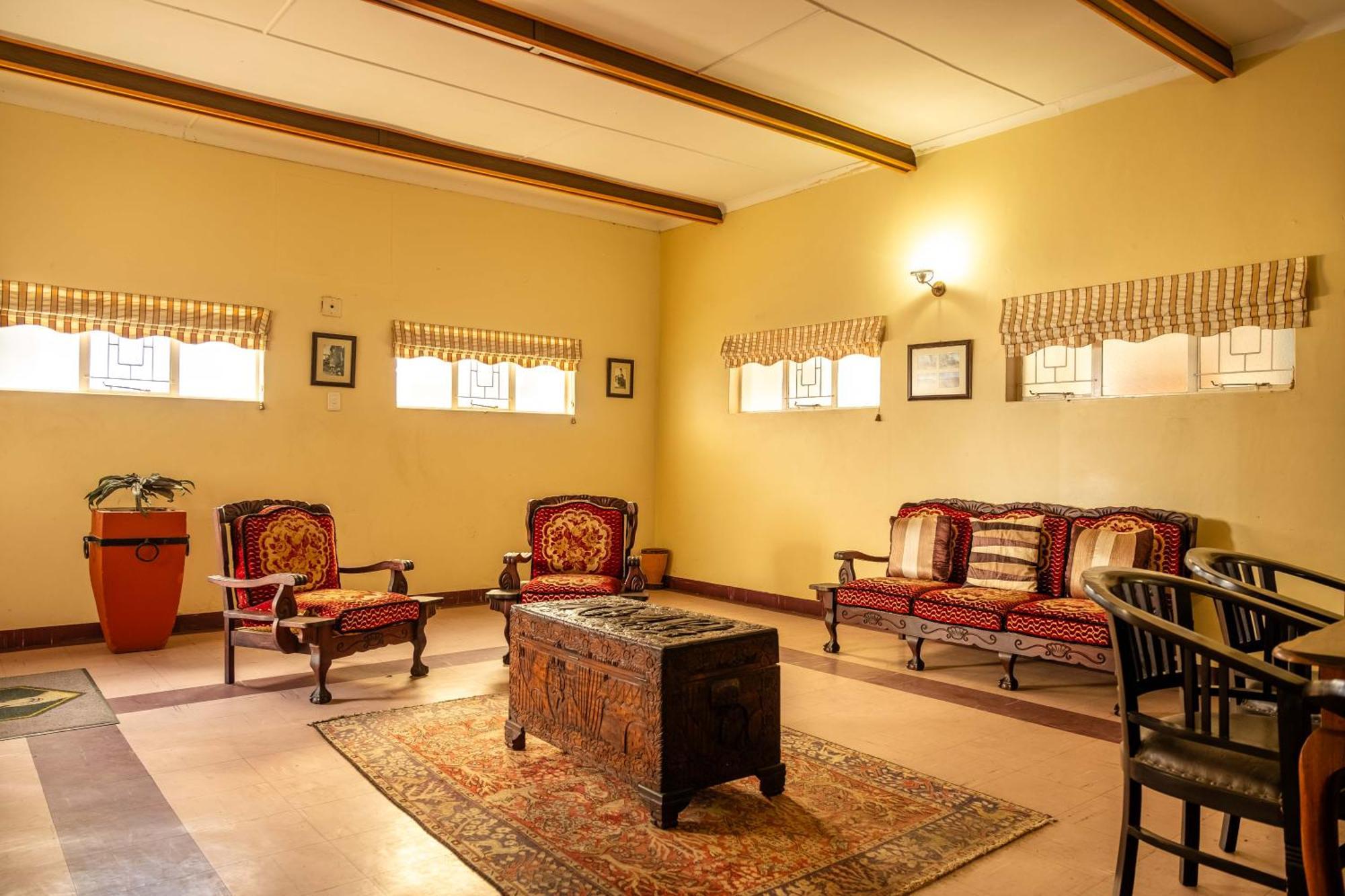 Karoo Country Inn Middelburg  Esterno foto