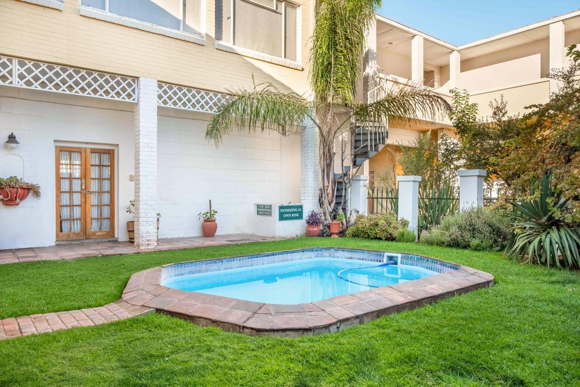 Karoo Country Inn Middelburg  Esterno foto